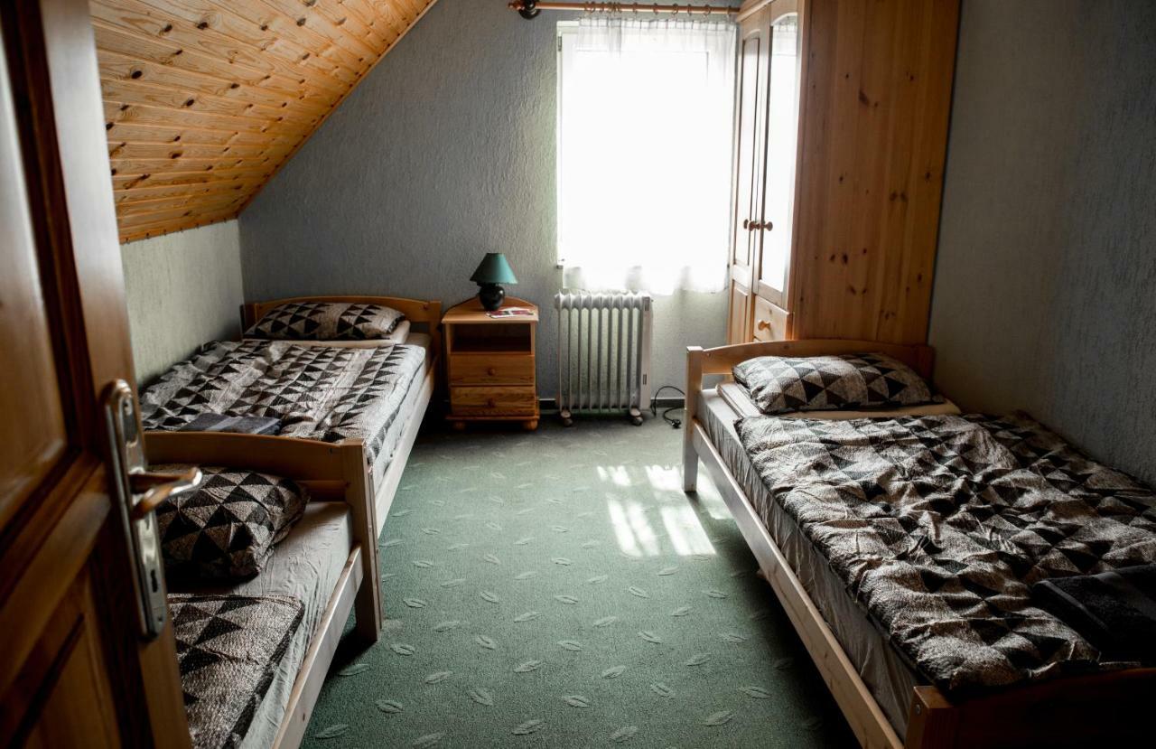 Berger Pince-Vendeghaz, Hajosi Pincek Hotel Eksteriør billede